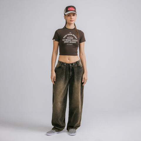Heart Slim Tee - Brown