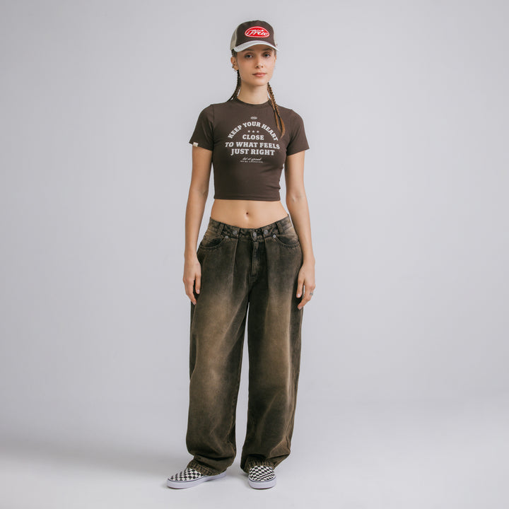 Heart Slim Tee - Brown